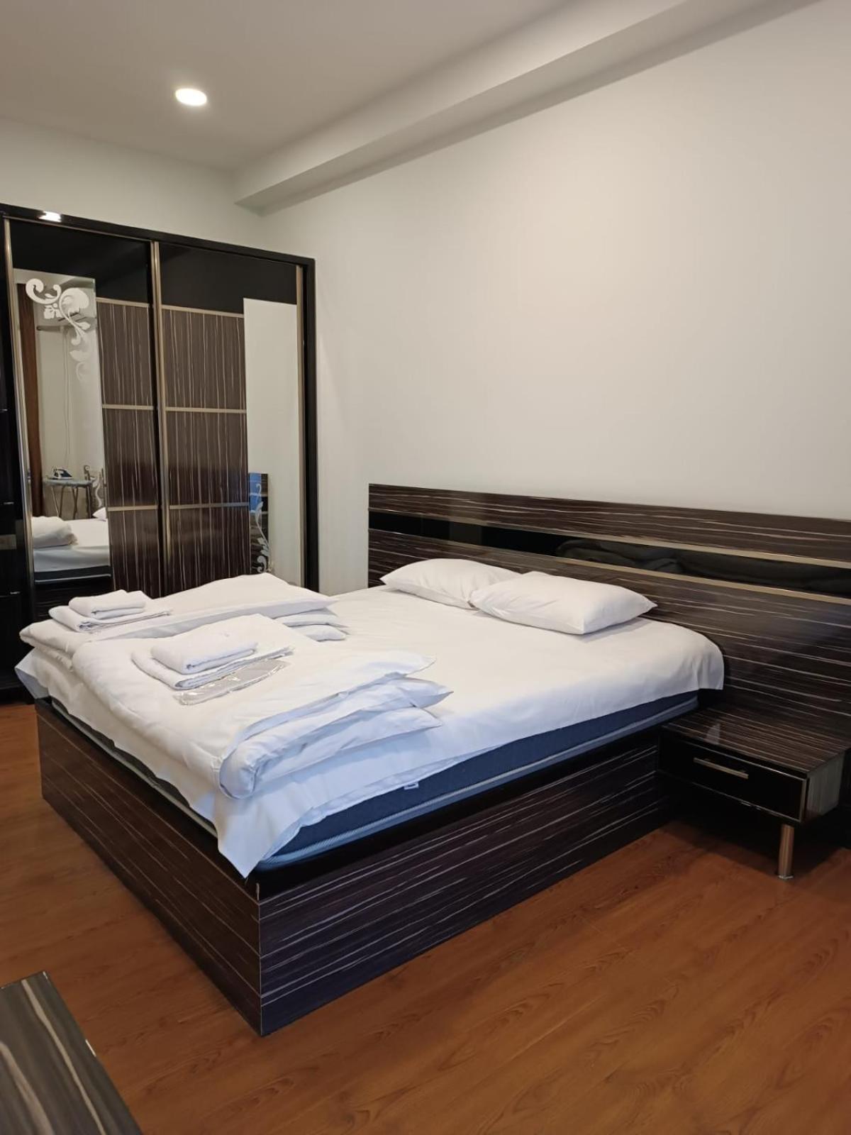 Rent Inn Yerevan On Buzand Street Εξωτερικό φωτογραφία